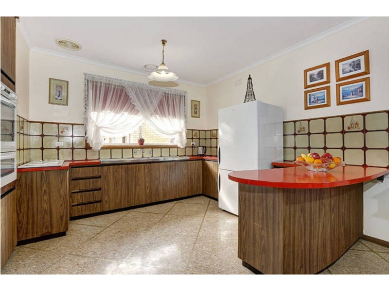 68A Henry Street, St Albans VIC 3021