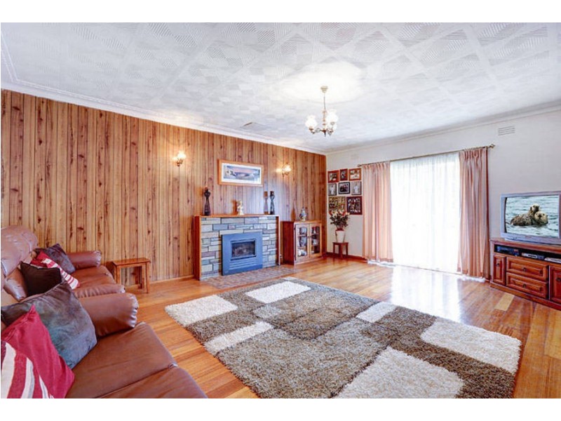 68A Henry Street, St Albans VIC 3021