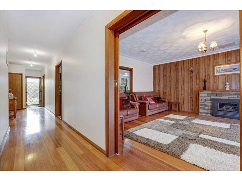 68A Henry Street, St Albans VIC 3021