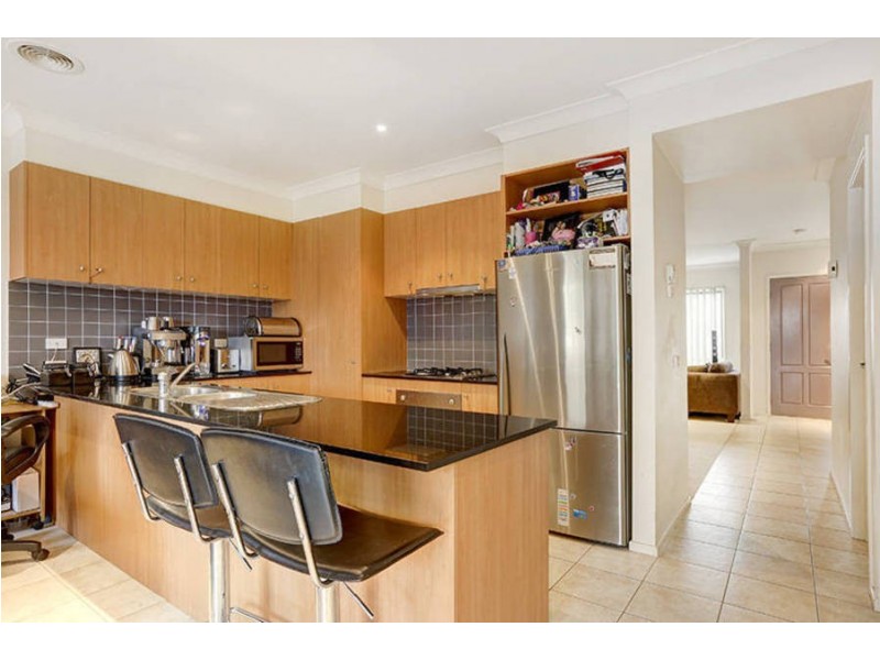 31 Wentworth Drive, Taylors Lakes VIC 3038