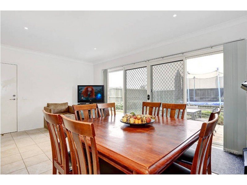 31 Wentworth Drive, Taylors Lakes VIC 3038