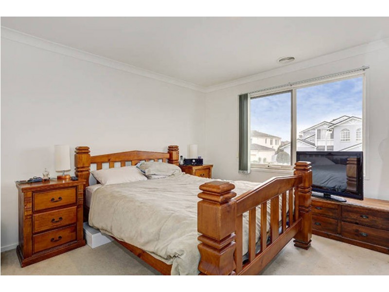 31 Wentworth Drive, Taylors Lakes VIC 3038