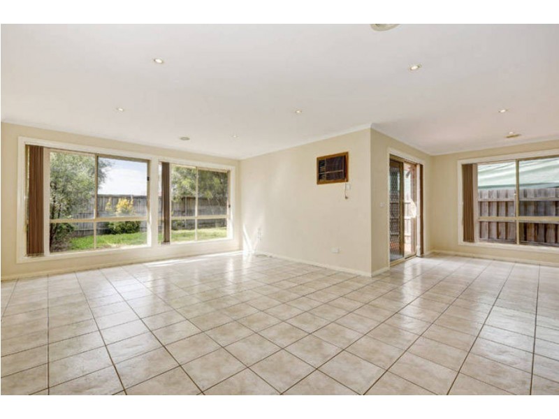 26 Hannah Avenue, Hillside VIC 3037