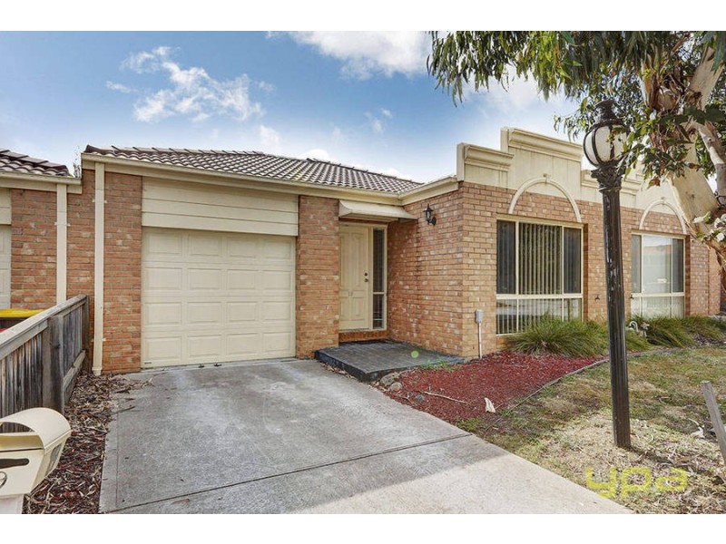 19 Tintern Loop, Hillside VIC 3037