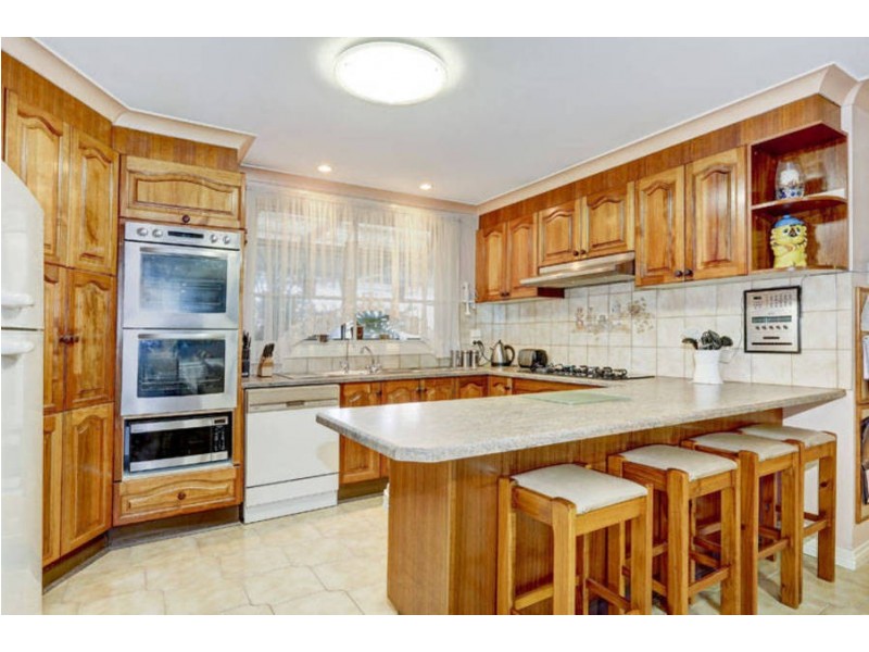 10 Carrington Street, Sydenham VIC 3037