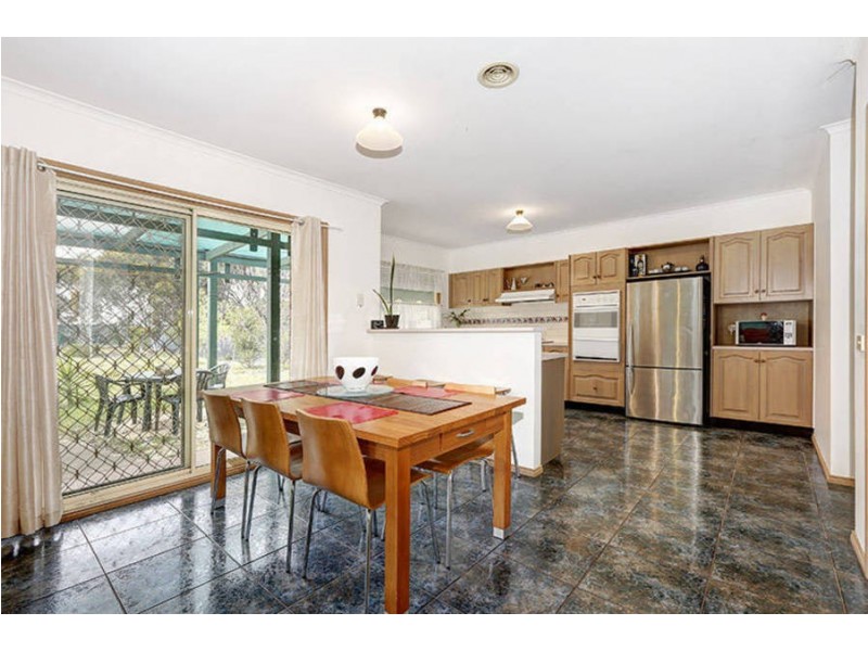 52 Santa Monica Drive, Keilor Lodge VIC 3038