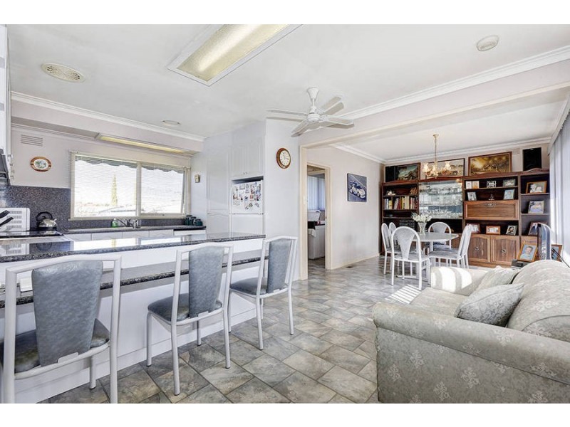 6 Gloucester Court, Sydenham VIC 3037