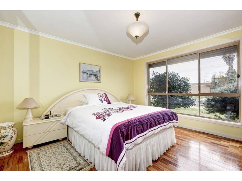 292 Taylors Road, Delahey VIC 3037