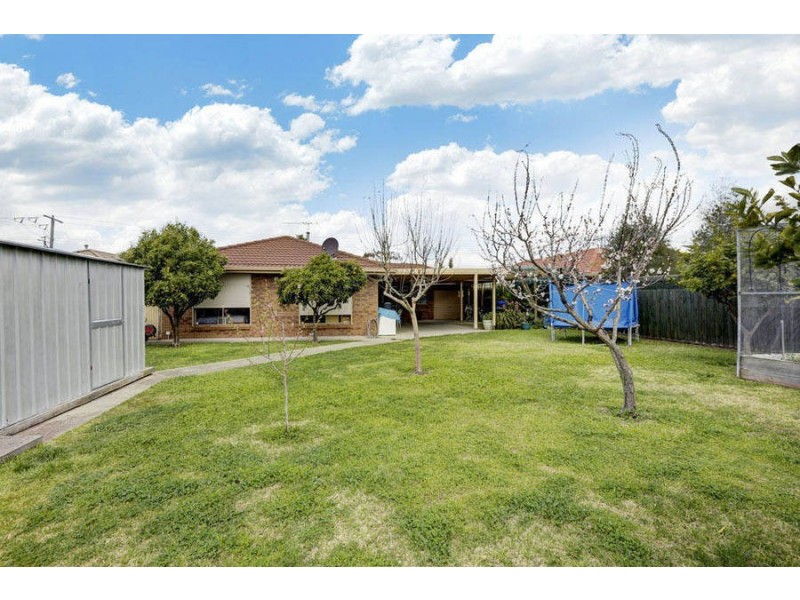 292 Taylors Road, Delahey VIC 3037