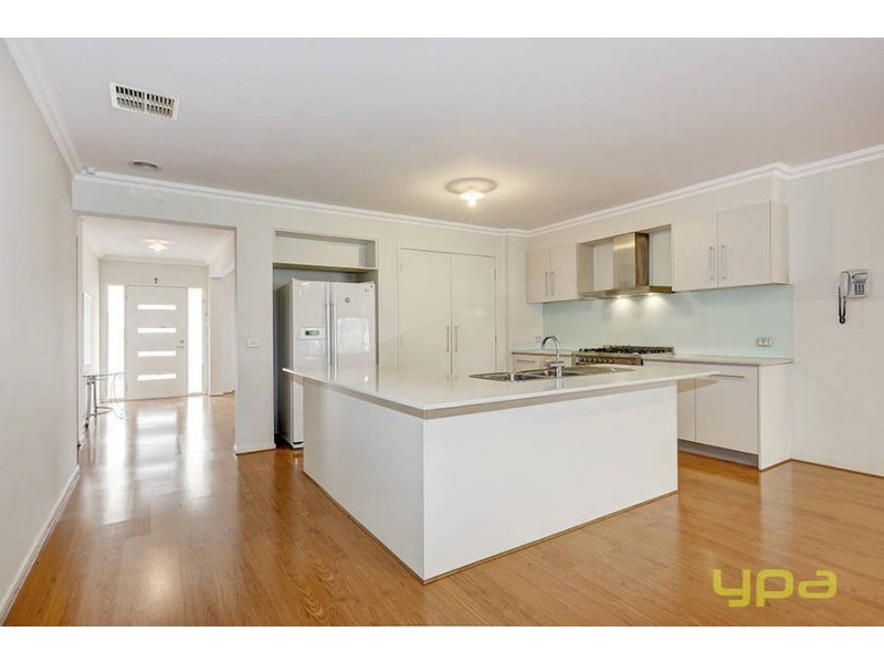 19 Montpellier Drive, Hillside VIC 3037