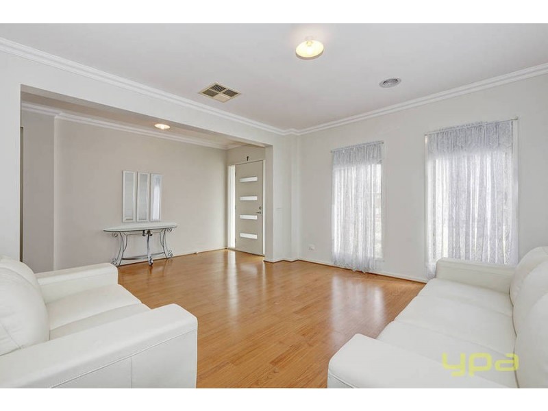 19 Montpellier Drive, Hillside VIC 3037