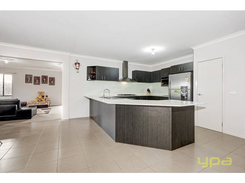 3 Roma Court, Taylors Hill VIC 3037