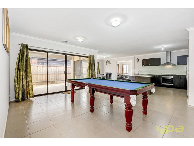 3 Roma Court, Taylors Hill VIC 3037