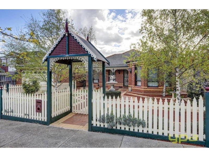 28 Golden Way, Hillside VIC 3037