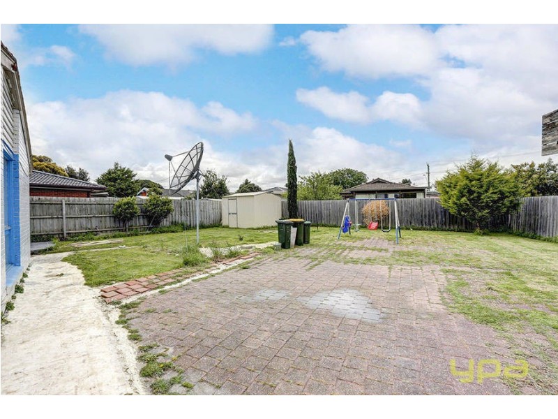 16 Winterson Drive, Albanvale VIC 3021