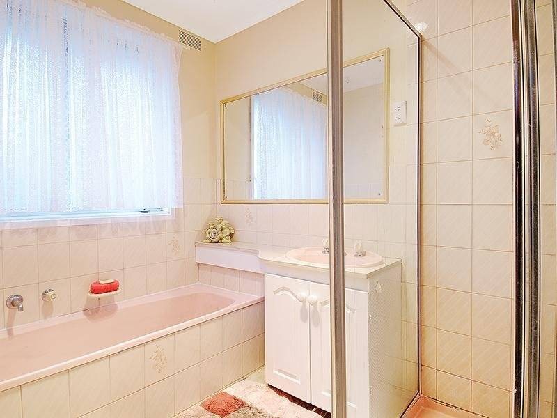 68 Tarella Drive, Keilor Downs VIC 3038