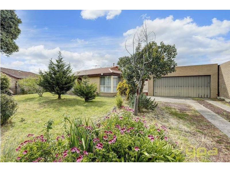 14 Hazelwood Court, Kings Park VIC 3021