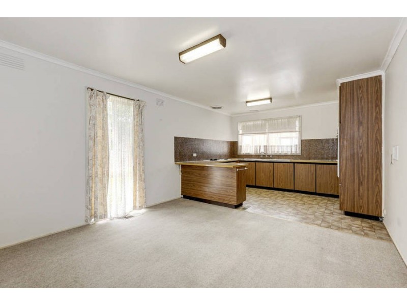 14 Hazelwood Court, Kings Park VIC 3021