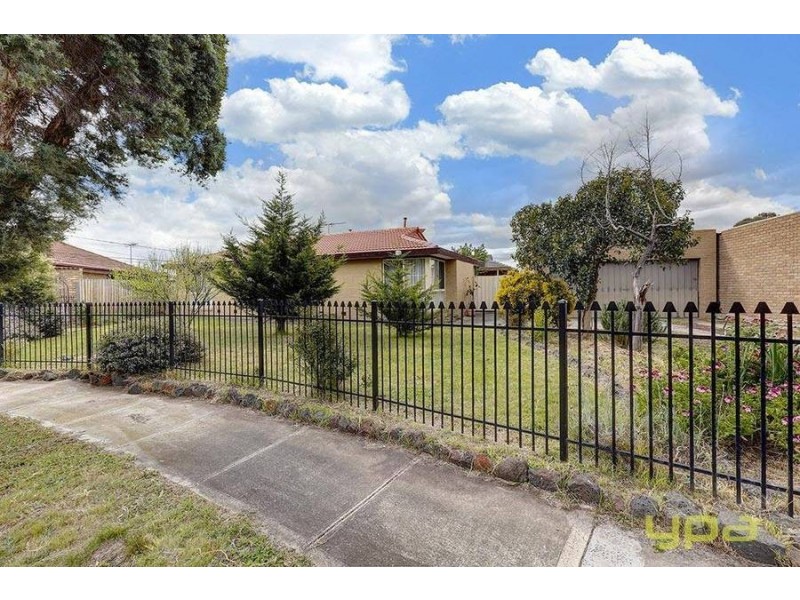 14 Hazelwood Court, Kings Park VIC 3021