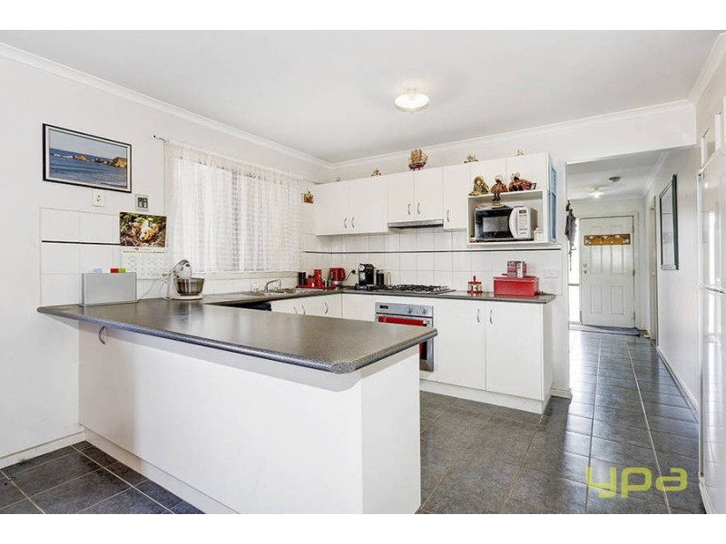 5 Benshaw Court, Hillside VIC 3037