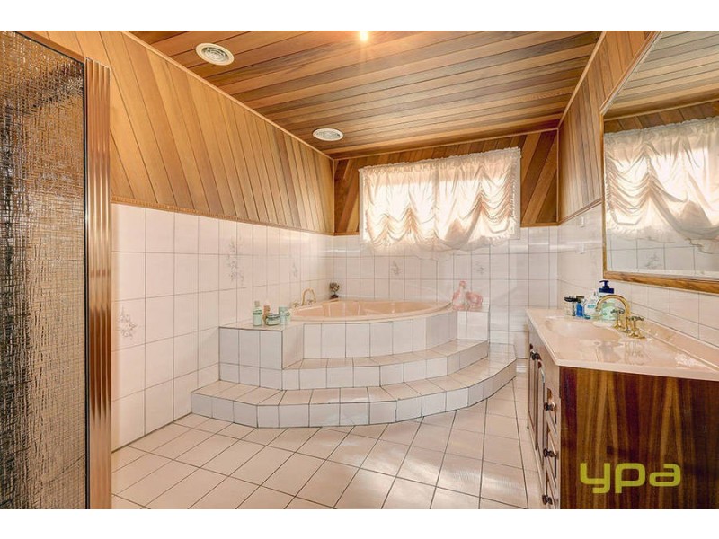 42 Buckingham Street, Sydenham VIC 3037