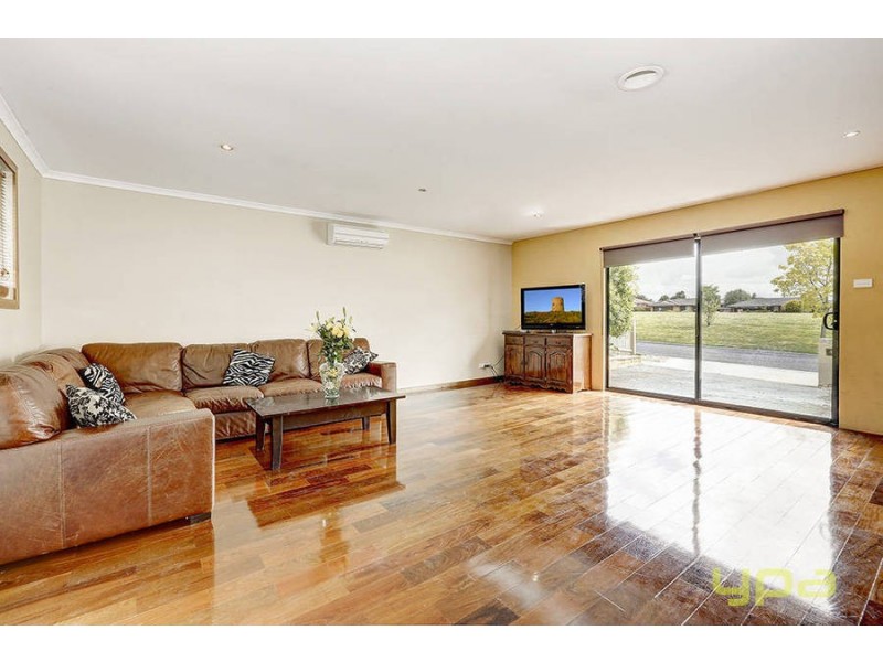 31 Kenswick Drive, Hillside VIC 3037