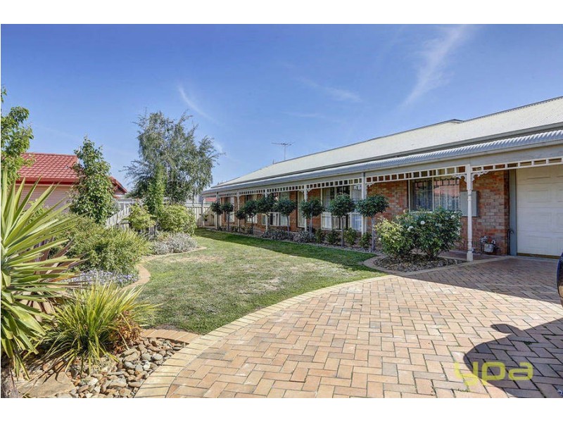 13 Yiota Place, Sydenham VIC 3037