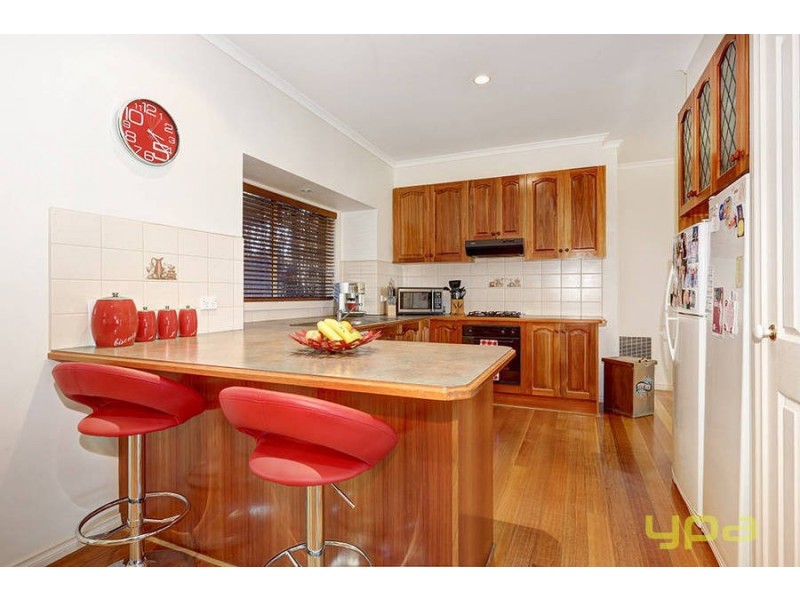 13 Yiota Place, Sydenham VIC 3037