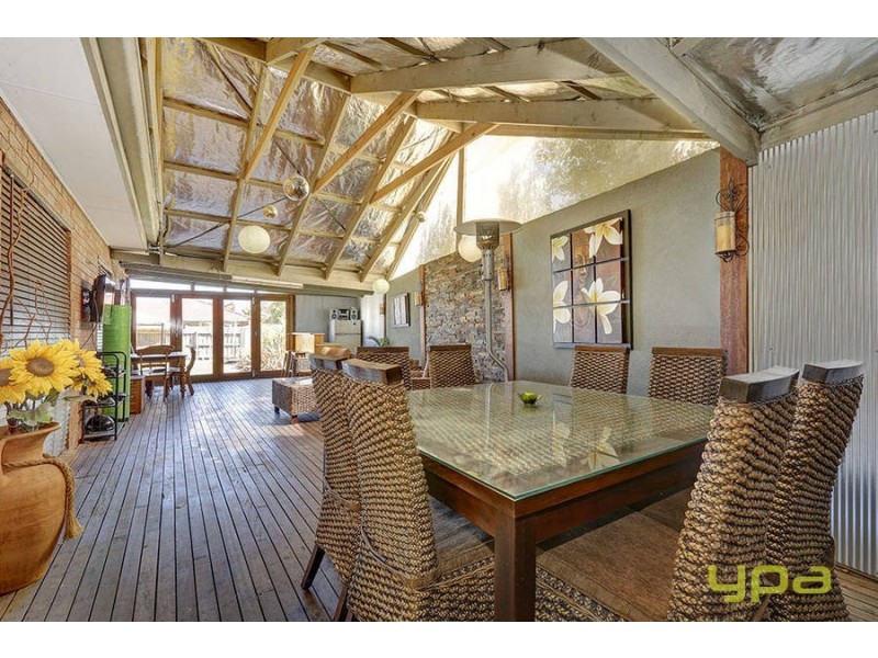 13 Yiota Place, Sydenham VIC 3037