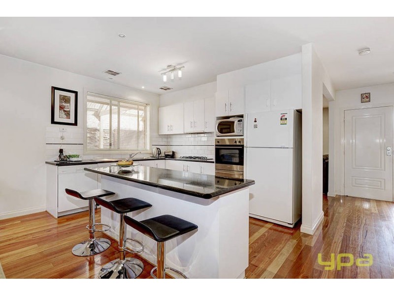 28 Ruben Drive, Sydenham VIC 3037