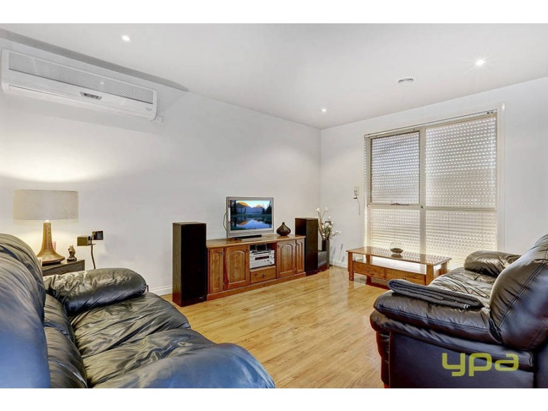 28 Ruben Drive, Sydenham VIC 3037