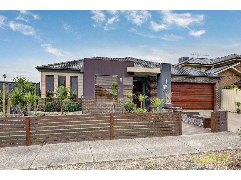 18 Blue Moon Way, Sydenham VIC 3037