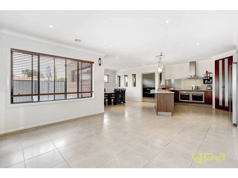 18 Blue Moon Way, Sydenham VIC 3037