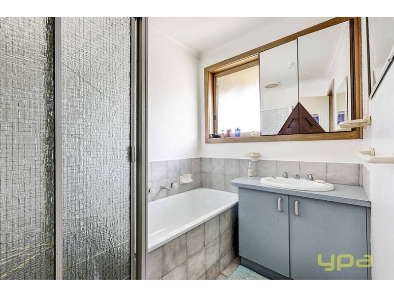 2/29 Roseberry Avenue, Keilor Downs VIC 3038