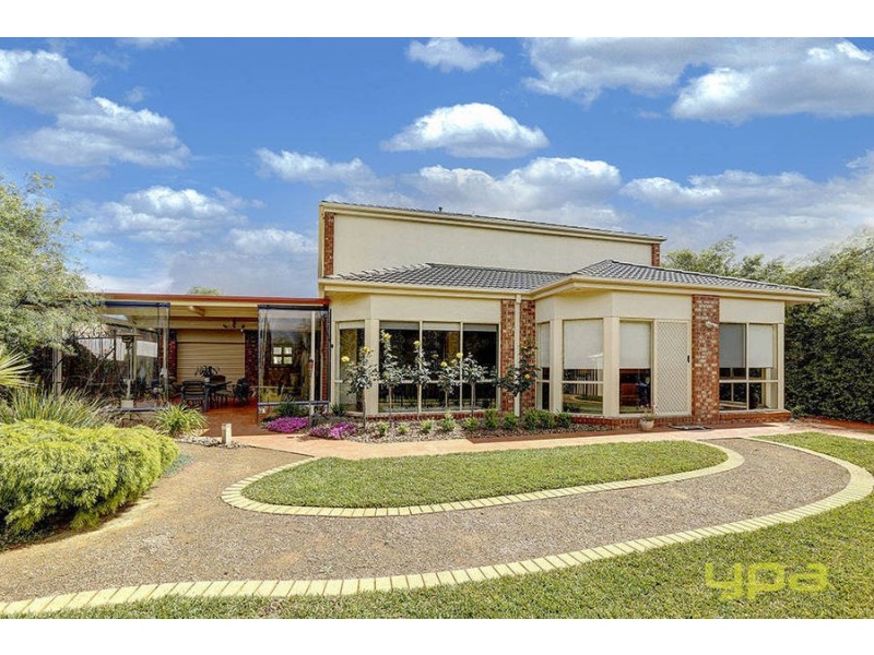 62 Wolviston Avenue, Hillside VIC 3037