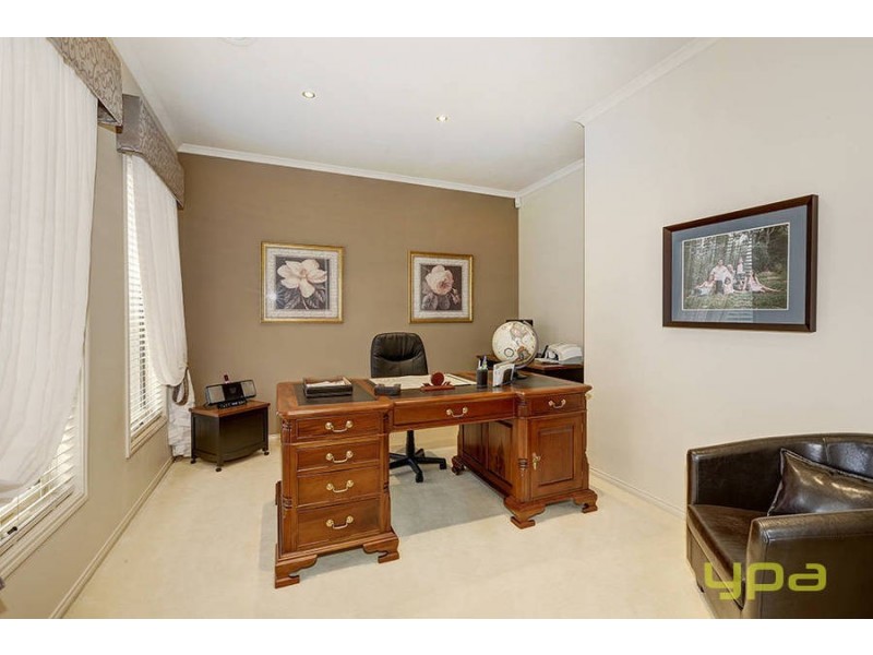 62 Wolviston Avenue, Hillside VIC 3037