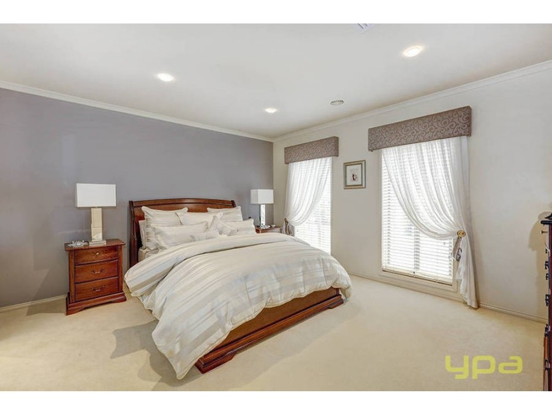 62 Wolviston Avenue, Hillside VIC 3037