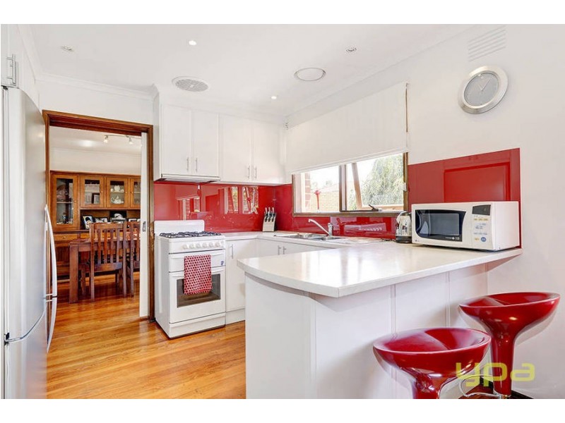 3 Turfan Close, Keilor Downs VIC 3038