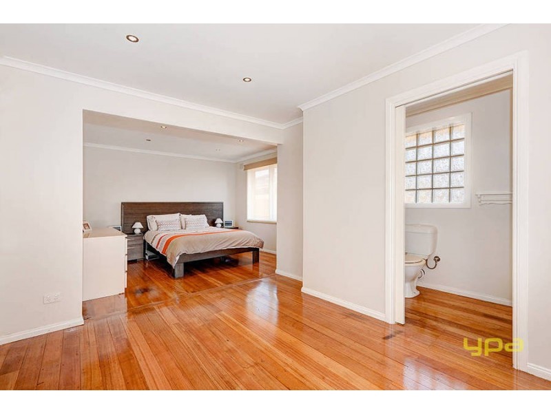 39 Leonid Drive, Rockbank VIC 3335