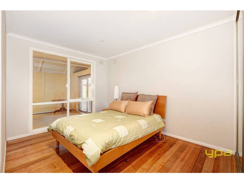 39 Leonid Drive, Rockbank VIC 3335