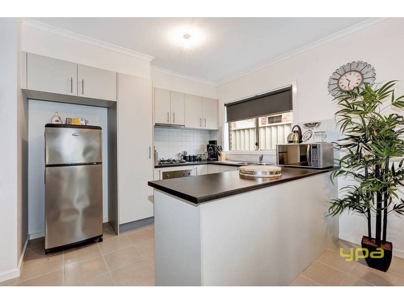 16 David CCT, Hillside VIC 3037