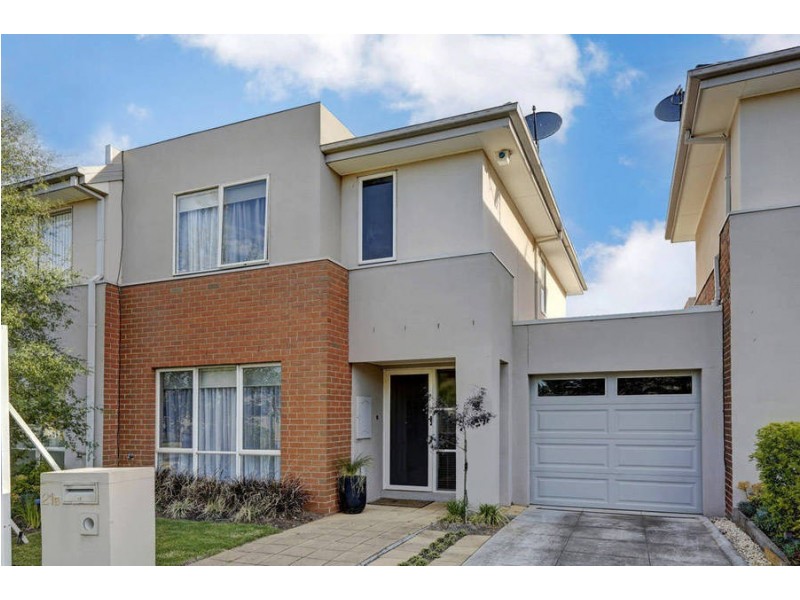 21B Wentworth Drive, Taylors Lakes VIC 3038