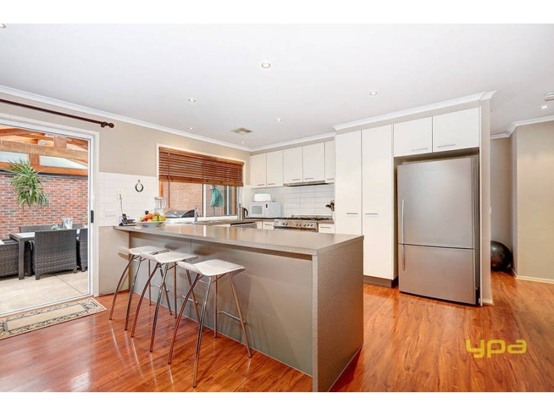 12 Contursi Drive, Sydenham VIC 3037