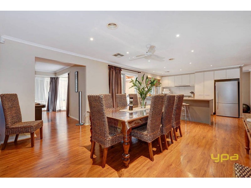 12 Contursi Drive, Sydenham VIC 3037