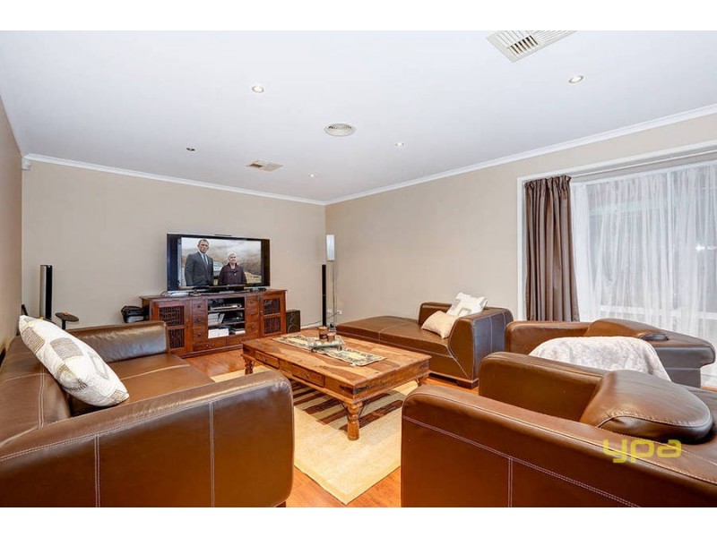 12 Contursi Drive, Sydenham VIC 3037