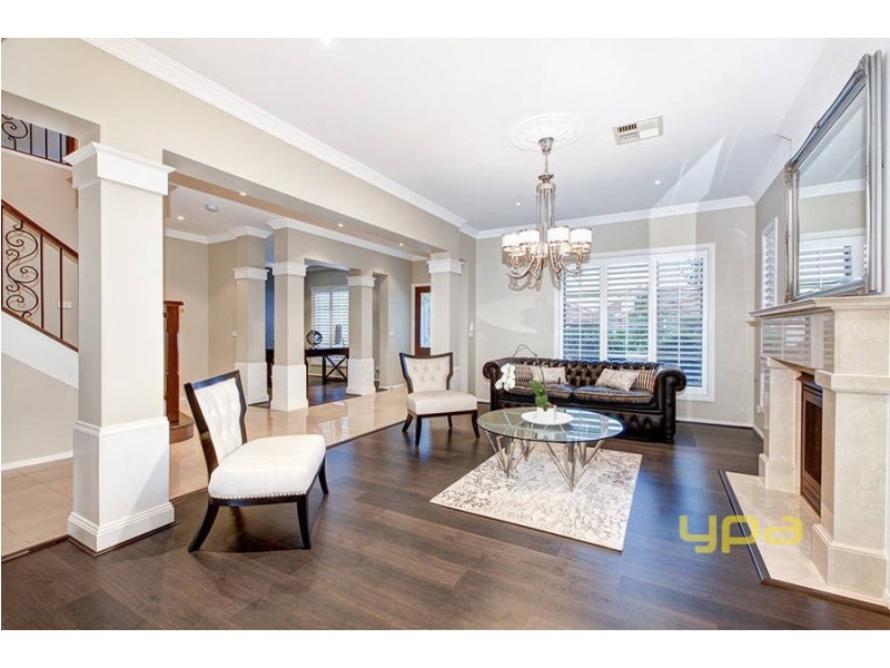 7 Fitzgerald Court, Taylors Lakes VIC 3038