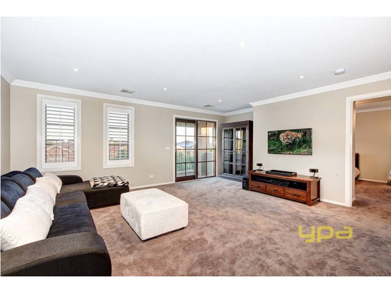 7 Fitzgerald Court, Taylors Lakes VIC 3038