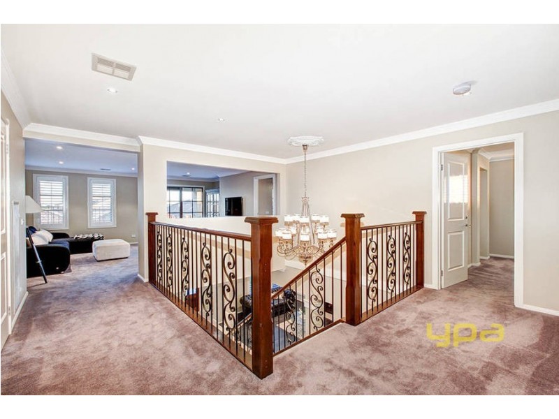 7 Fitzgerald Court, Taylors Lakes VIC 3038