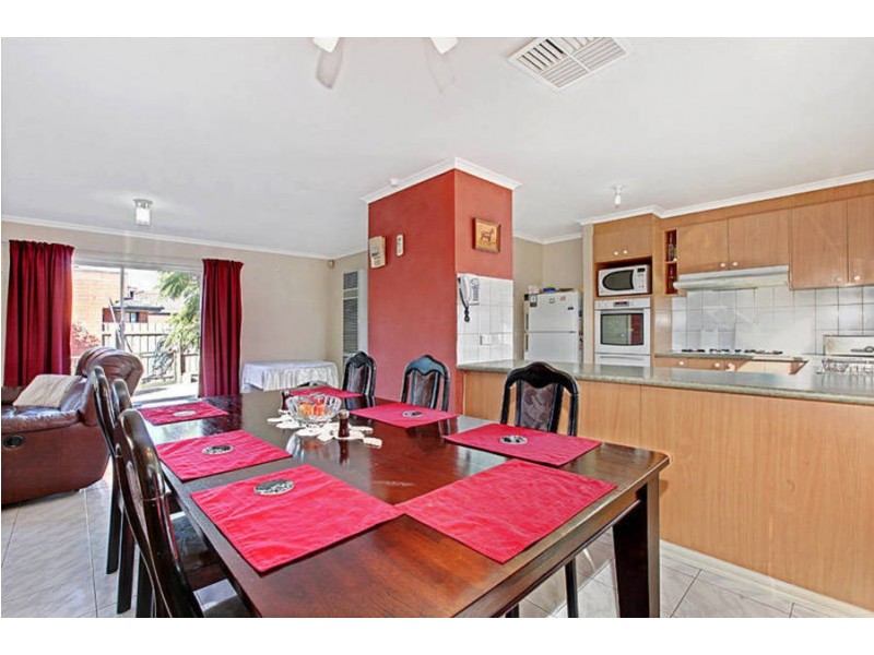 22 Penzance Place, Sydenham VIC 3037