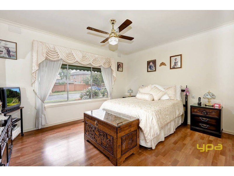 8 Rainbird Court, Keilor Downs VIC 3038